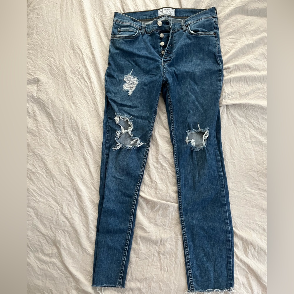 FREE PEOPLE distressed denim jeans